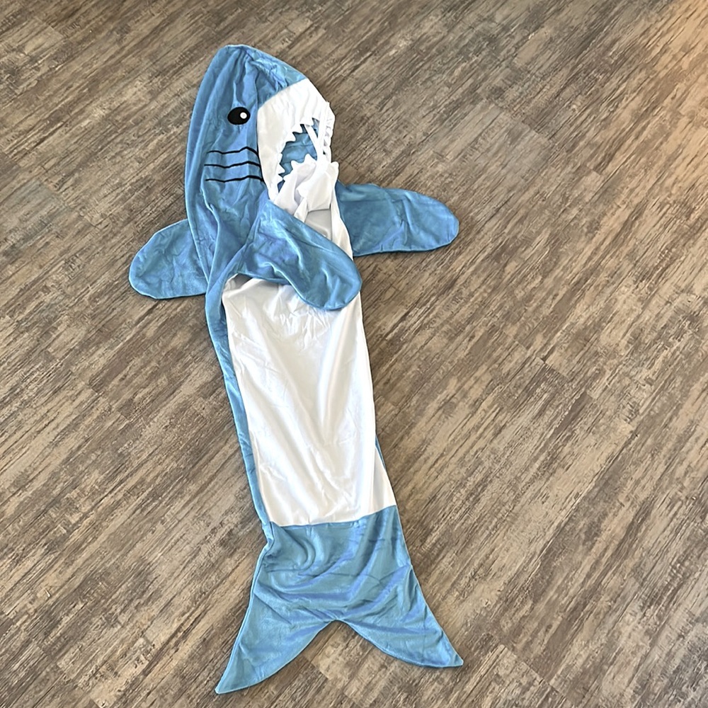 Cozy Shark: Shark Blanket